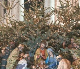 photo of the birth of jesus