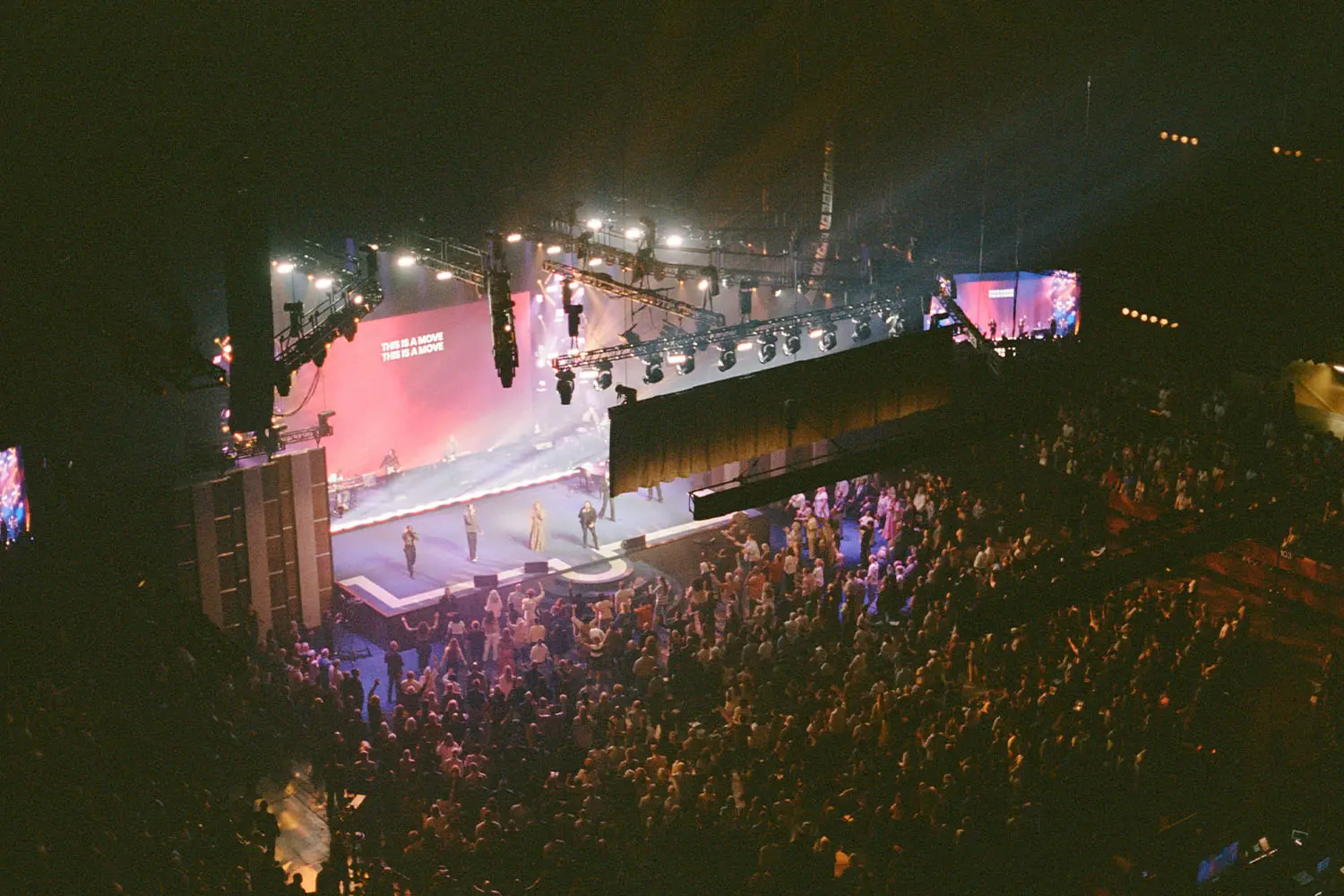 Football Player Healed of CTE at Southwest Believers’ Convention