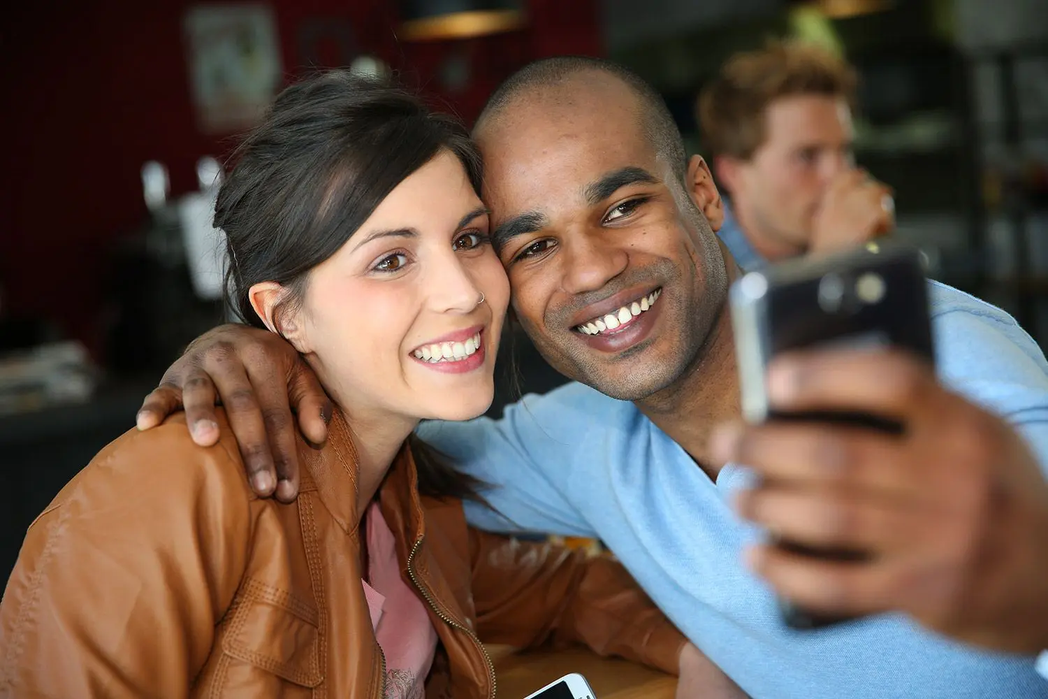 What are healthy boundaries in friendships?