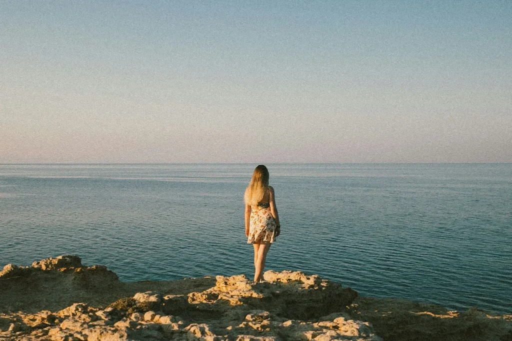 girl on edge of clif