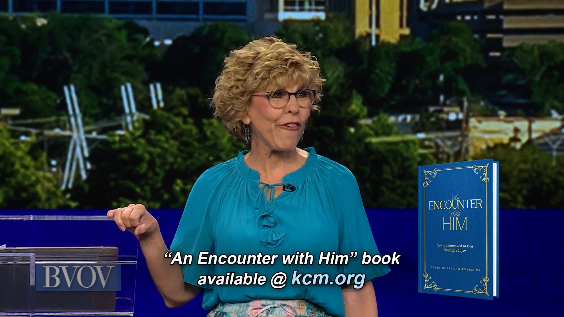 Enter His Presence With Praise and Thanksgiving