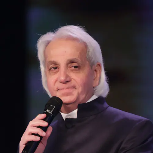 Benny-Hinn-SW26-Headshot-500×500-260115